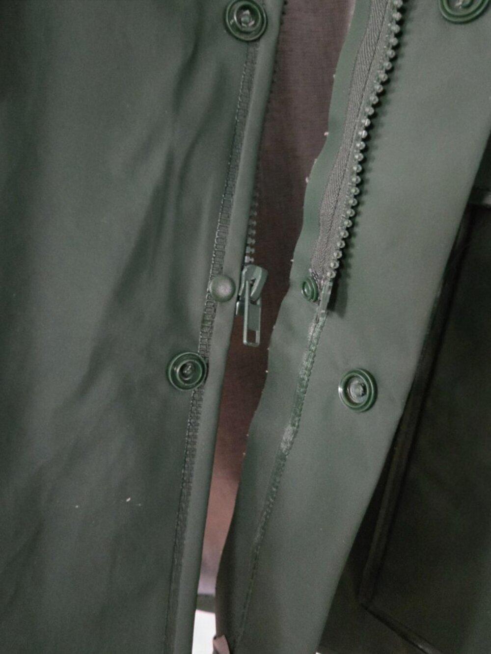 Cedar Key Rainjacket - Picture 3 of 8